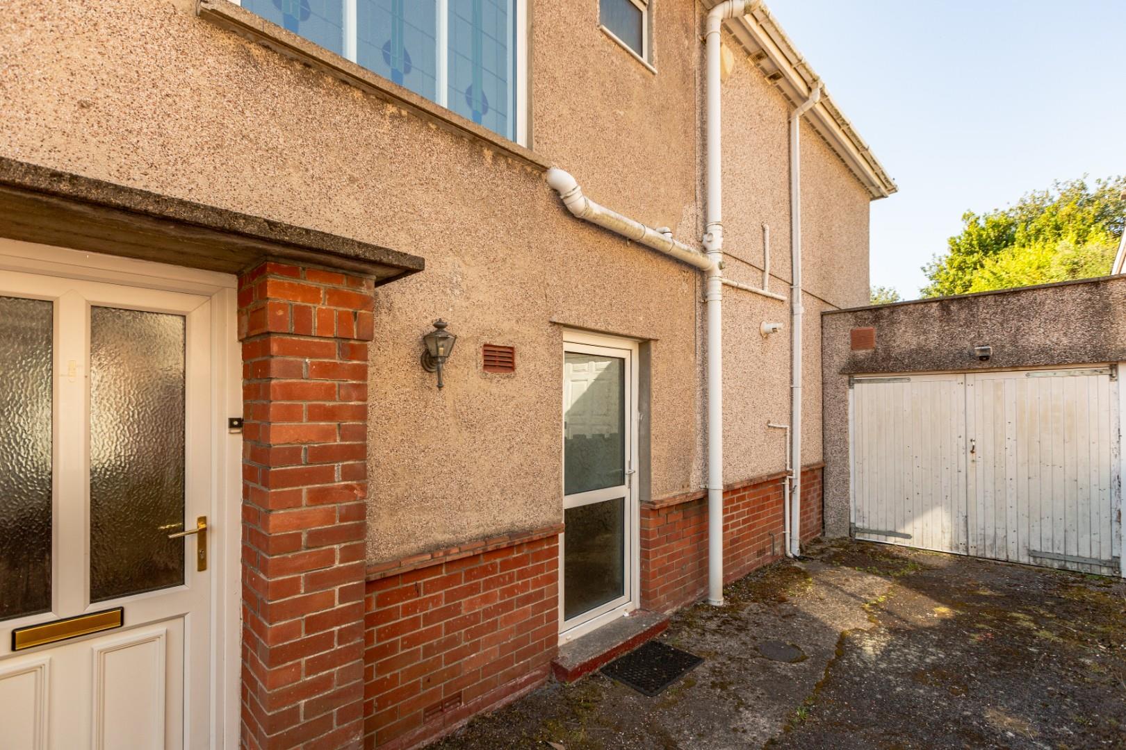 Mayals Avenue, Blackpill, Swansea, SA3 5DB